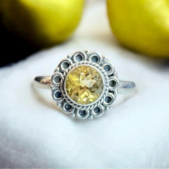 Floral Citrine Sterling Silver Ring (9.75) - Picture 12 of 15